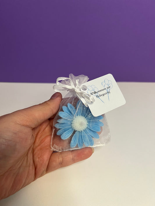 Baby Shower Blumen-Kerze in der Farbe blau